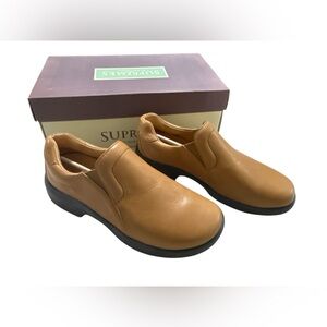 SOLD Supremes by Soft Spots Monica Shoes NIB Vintage (2002) Leather Upper